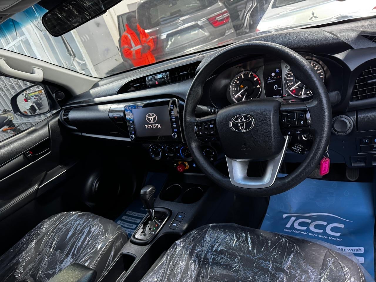 Toyota Hilux SR5 2023 Key Start Grey image